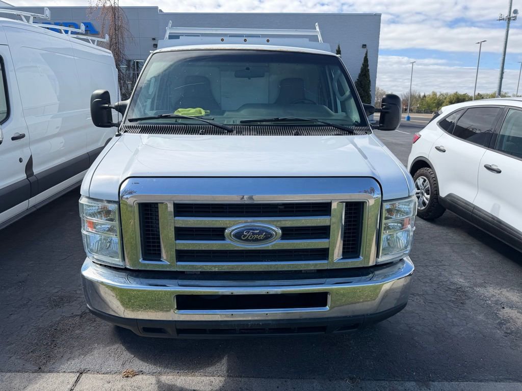 Used 2013 Ford E-350 and Econoline 350 Super Duty w/ PWR Locks & Windows Group RWD image 2
