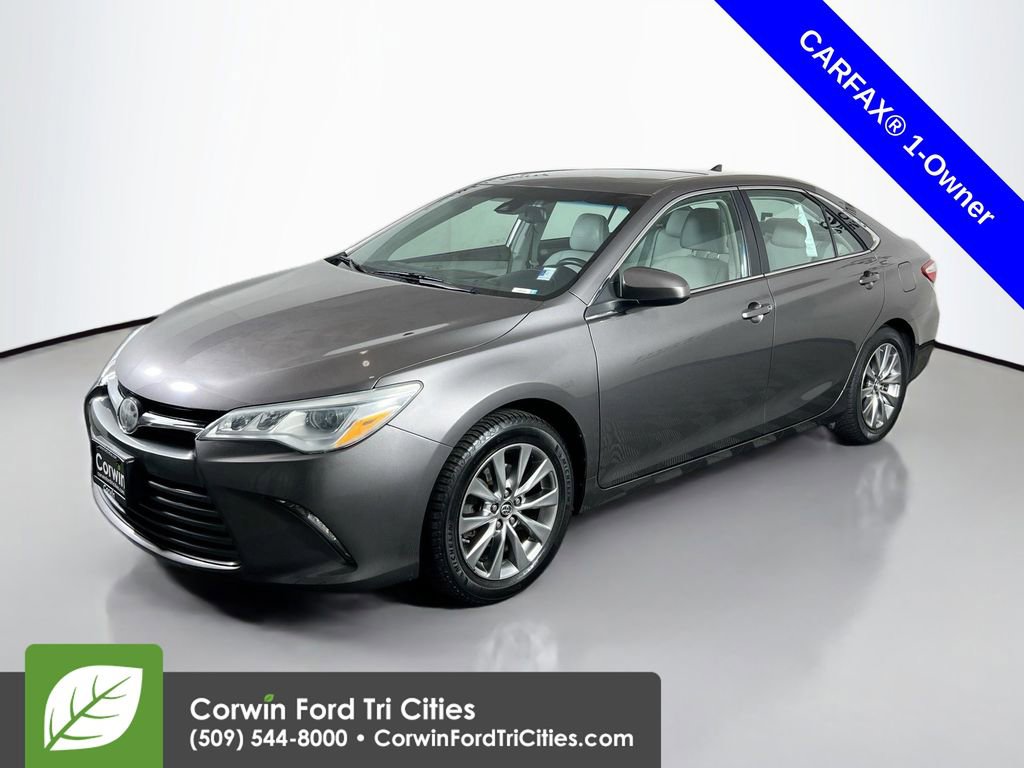 Used 2015 Toyota Camry XLE w/ Advanced Technology Package image 5