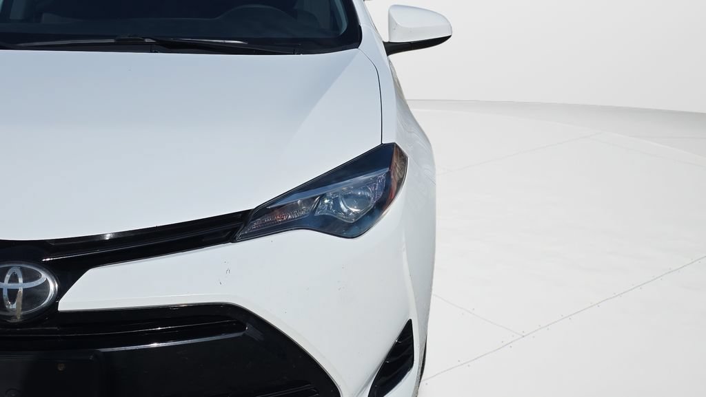 Used 2018 Toyota Corolla LE FWD image 24