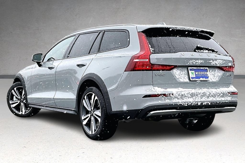 New 2026 Volvo V60 B5 Cross Country Plus w/ Protection Package Premier AWD/4WD image 3