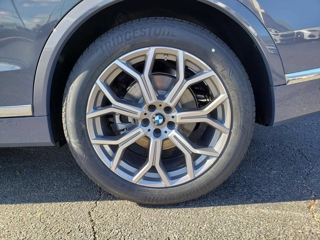 New 2026 BMW X7 xDrive40i AWD/4WD image 12