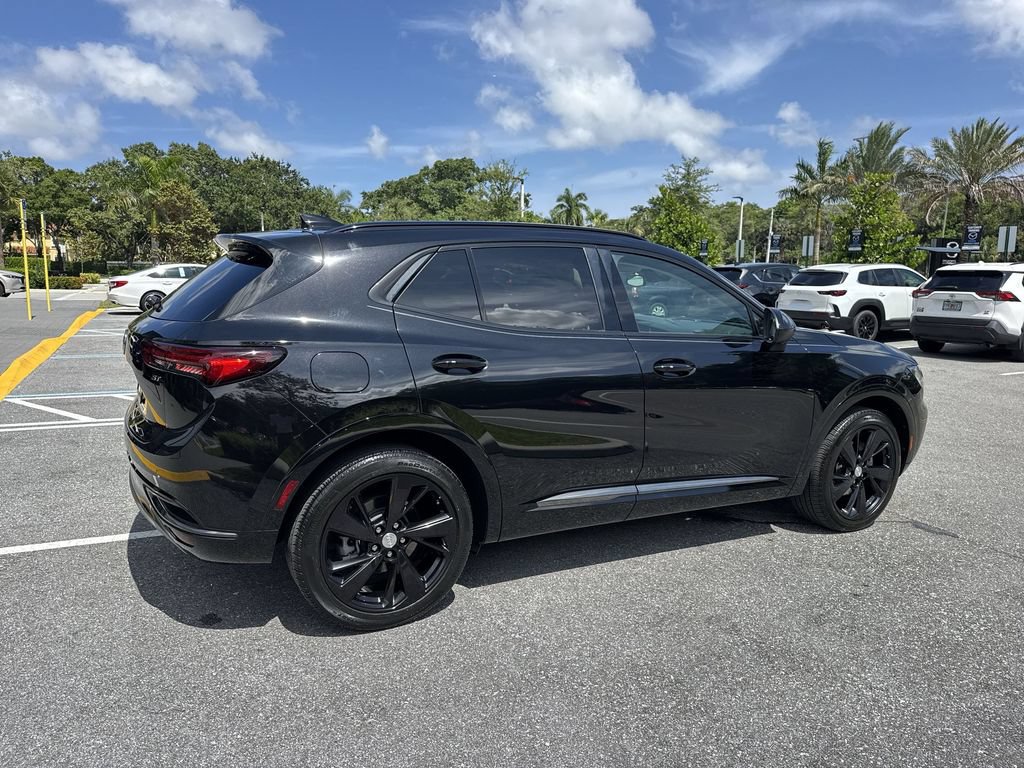 Used 2021 Buick Envision Essence w/ Technology Package I FWD image 4