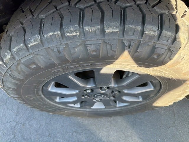 Used 2025 Toyota Land Cruiser image 2