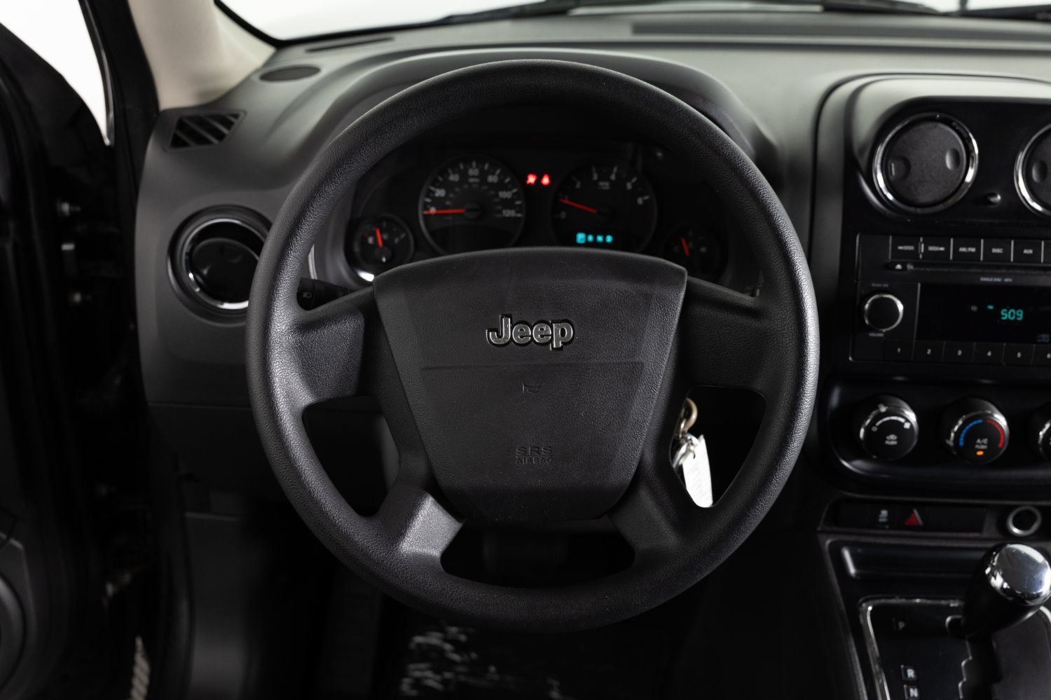 Used 2010 Jeep Patriot Sport w/ Tire & Wheel Group AWD/4WD image 28
