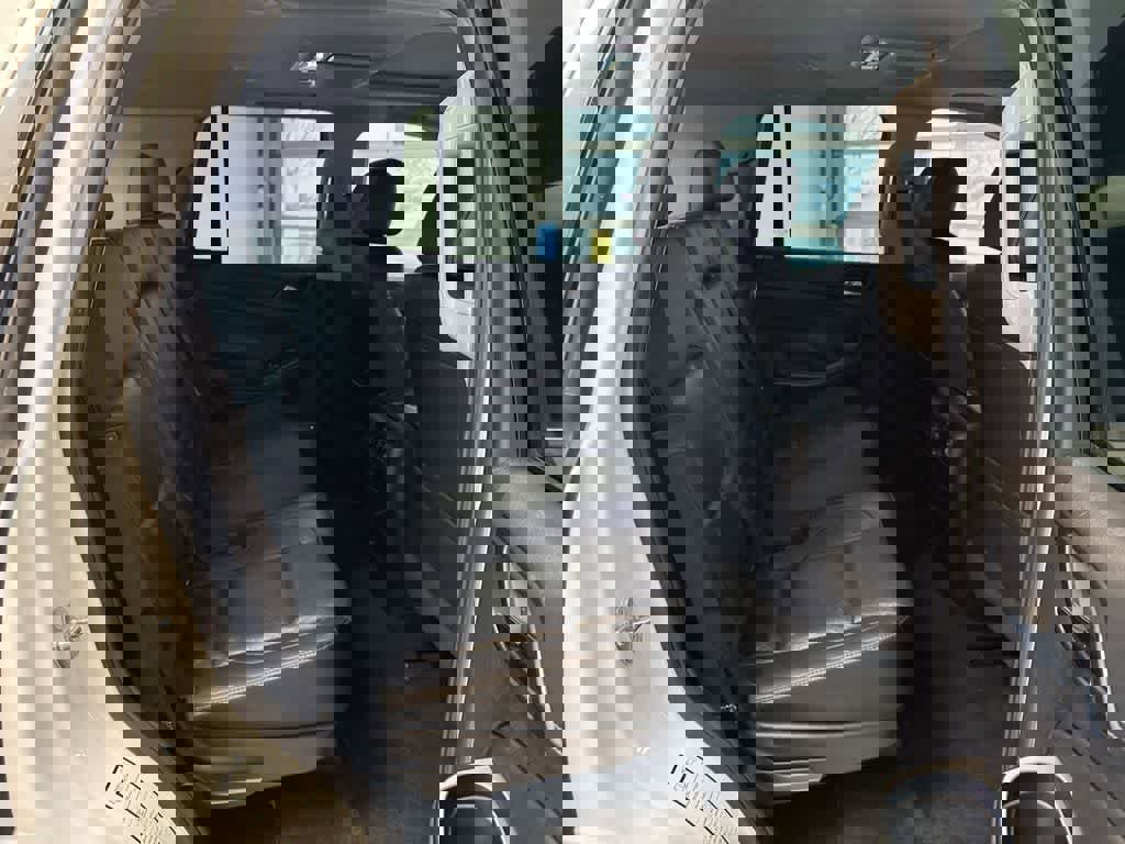 Used 2018 GMC Yukon SLT w/ Open Road Package image 21