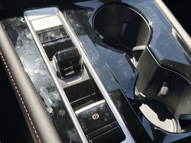 New 2026 Volkswagen Atlas Peak Edition AWD/4WD image 25