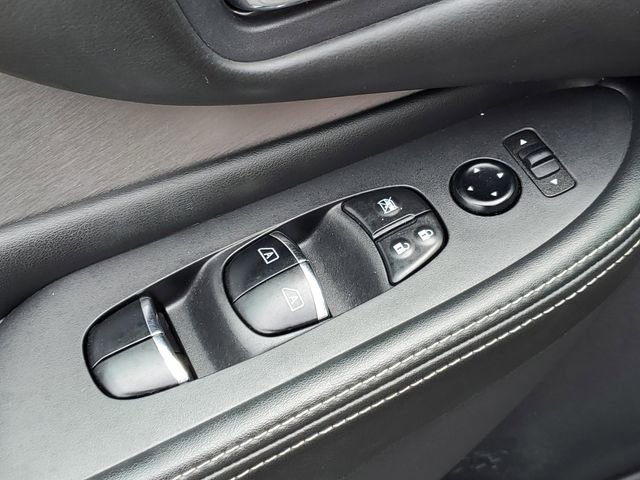 Used 2020 Nissan Murano SL image 18