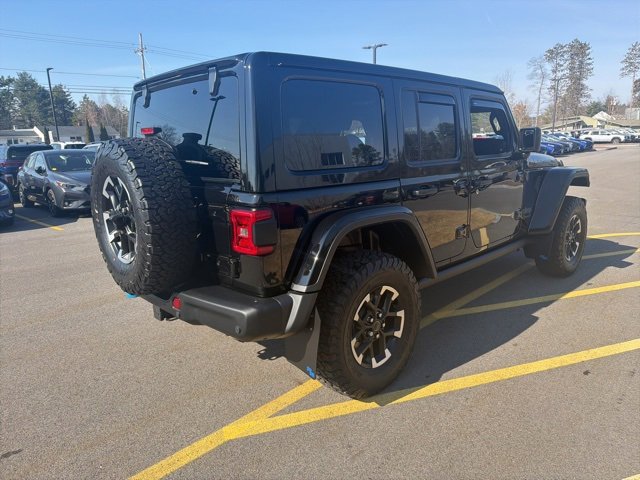 Used 2024 Jeep Wrangler Unlimited Rubicon 4xe image 5