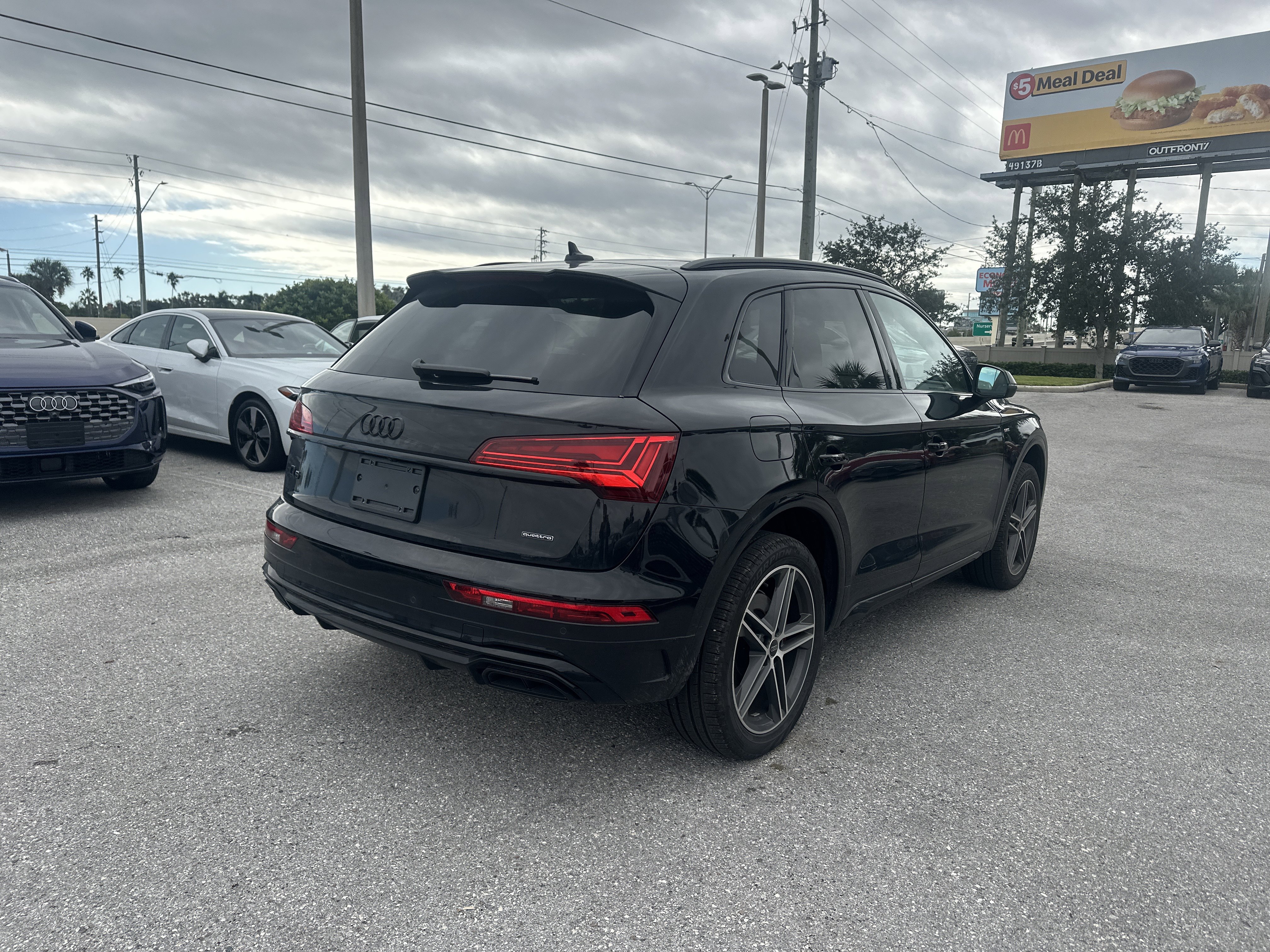 Used 2025 Audi Q5 e Premium Plus image 4