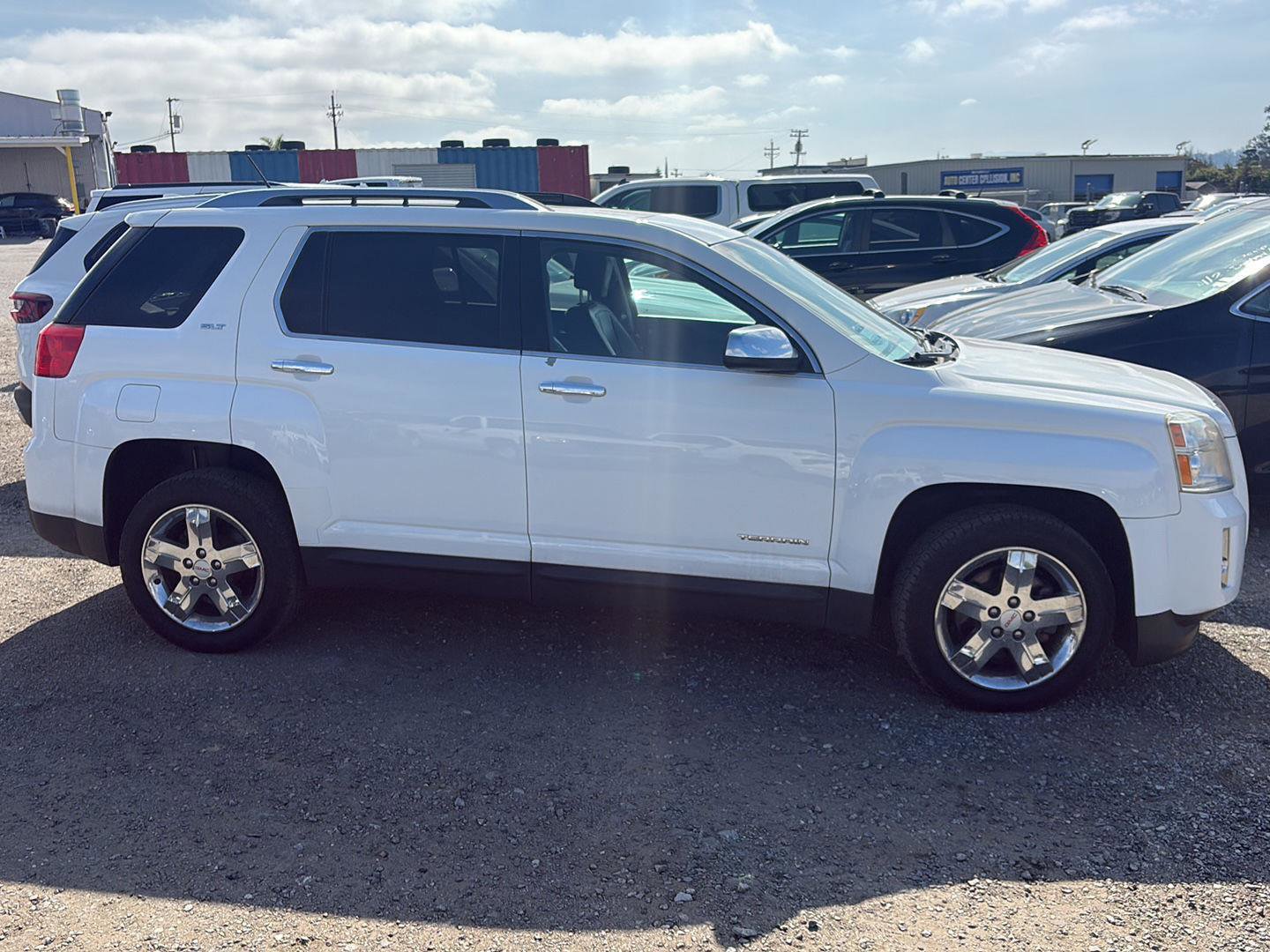 Used 2013 GMC Terrain SLT image 2