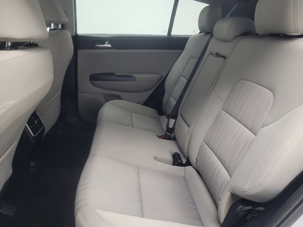 Used 2020 Kia Sportage LX AWD/4WD image 18