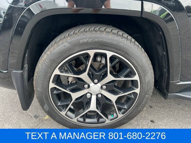 Used 2022 Jeep Grand Cherokee Summit AWD/4WD image 6