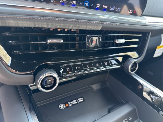 New 2026 Chevrolet Tahoe High Country AWD/4WD image 18
