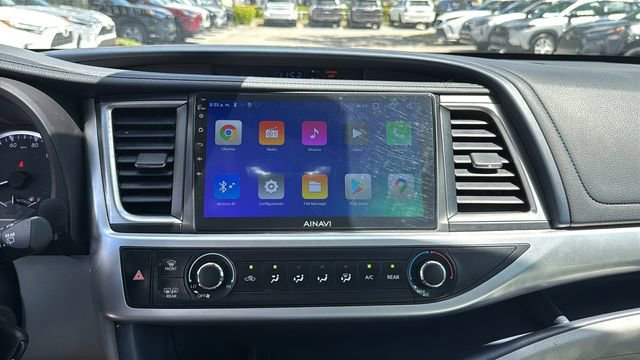 Used 2017 Toyota Highlander LE FWD image 23