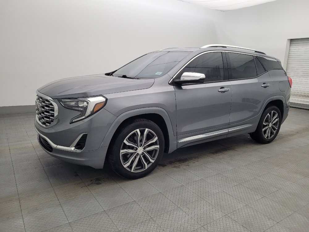 Used 2018 GMC Terrain Denali w/ Driver Alert Package II image 2