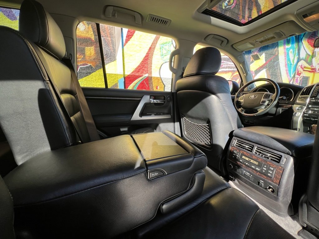Used 2013 Toyota Land Cruiser image 33