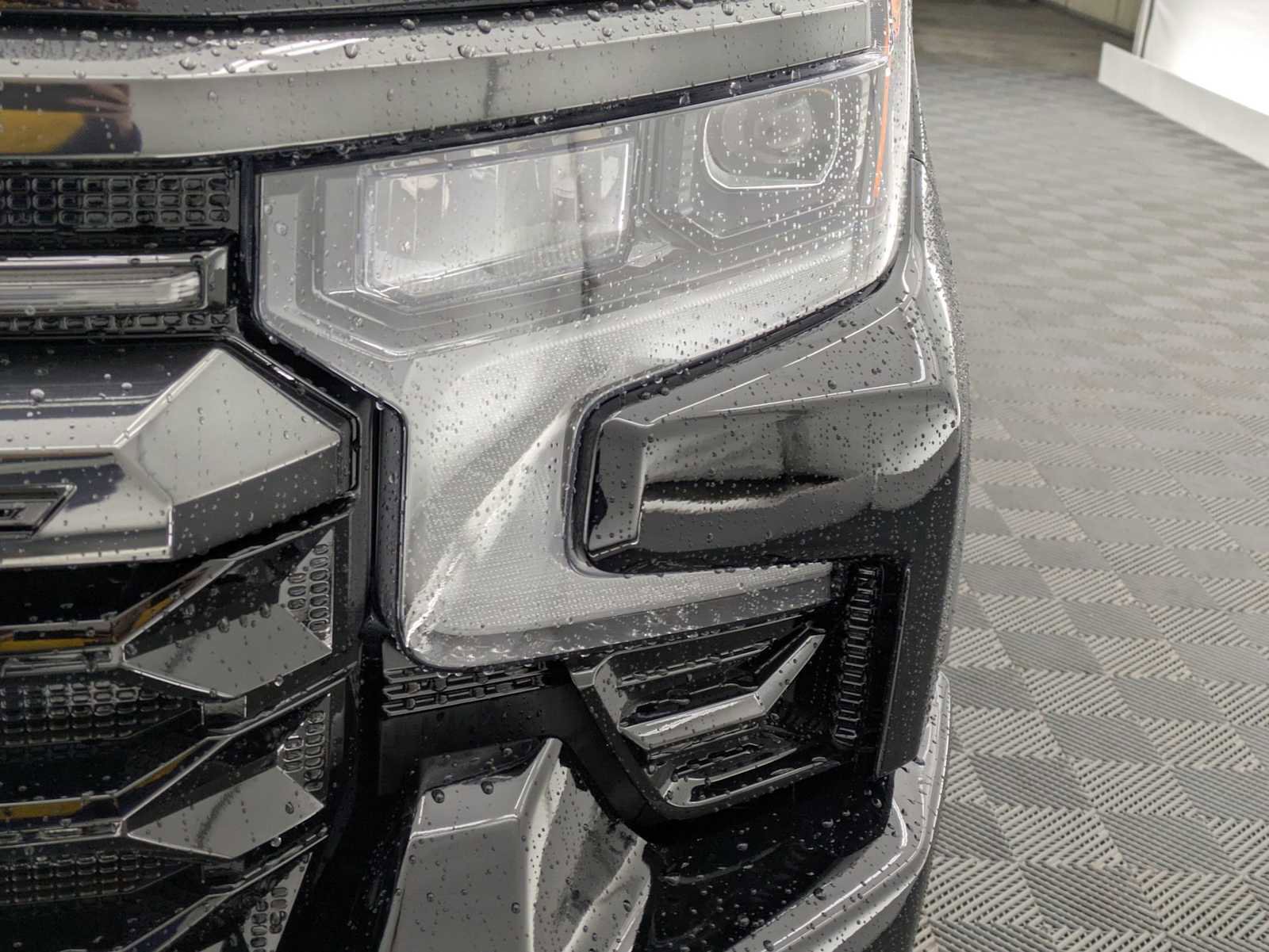 New 2026 Chevrolet Silverado 1500 ZR2 image 10