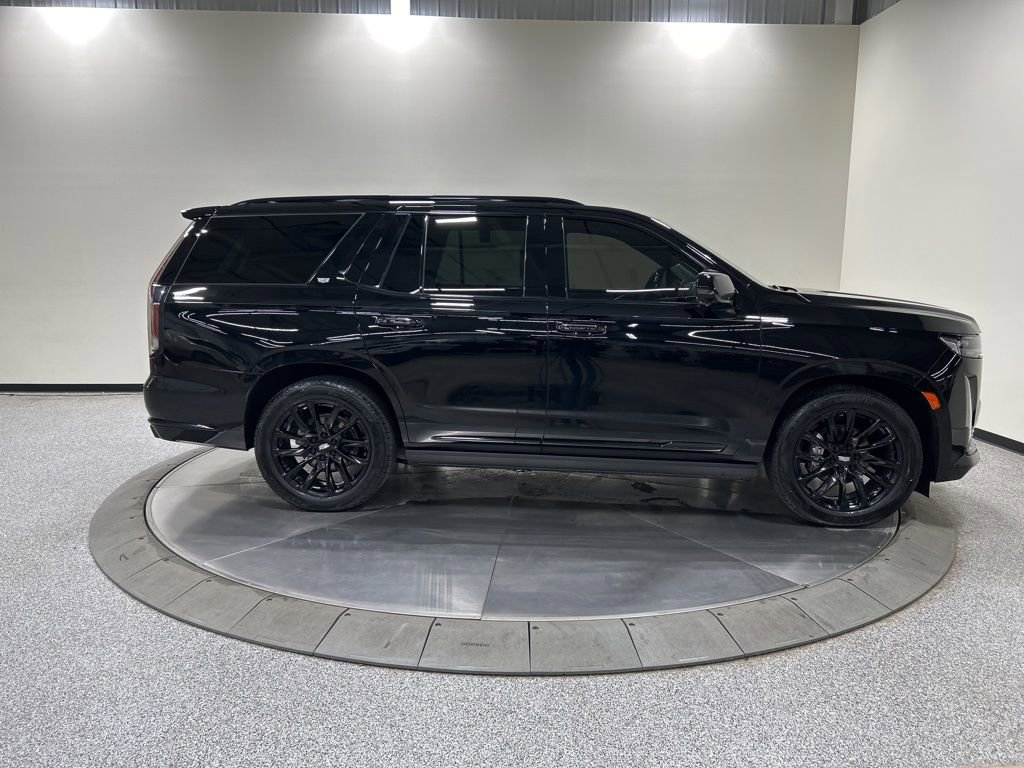 Used 2021 Cadillac Escalade Sport Platinum w/ LPO, ONYX Package image 5