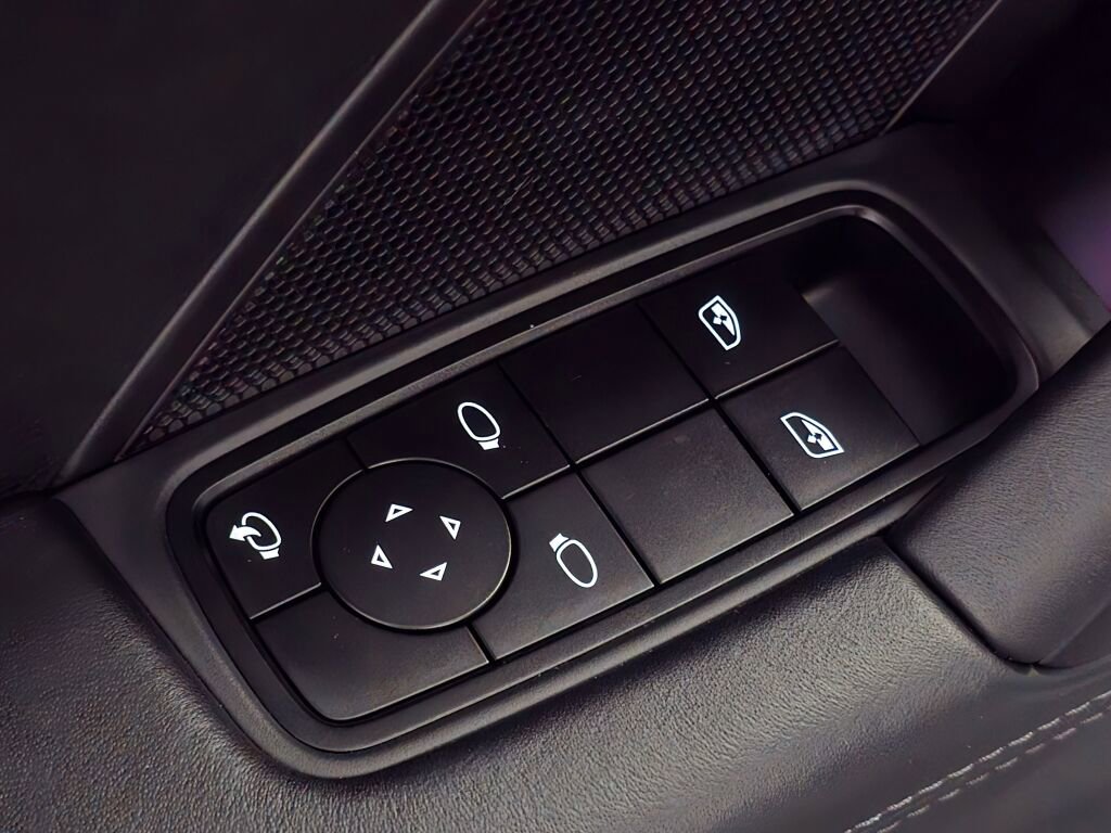 Certified 2022 Porsche 911 Carrera image 32