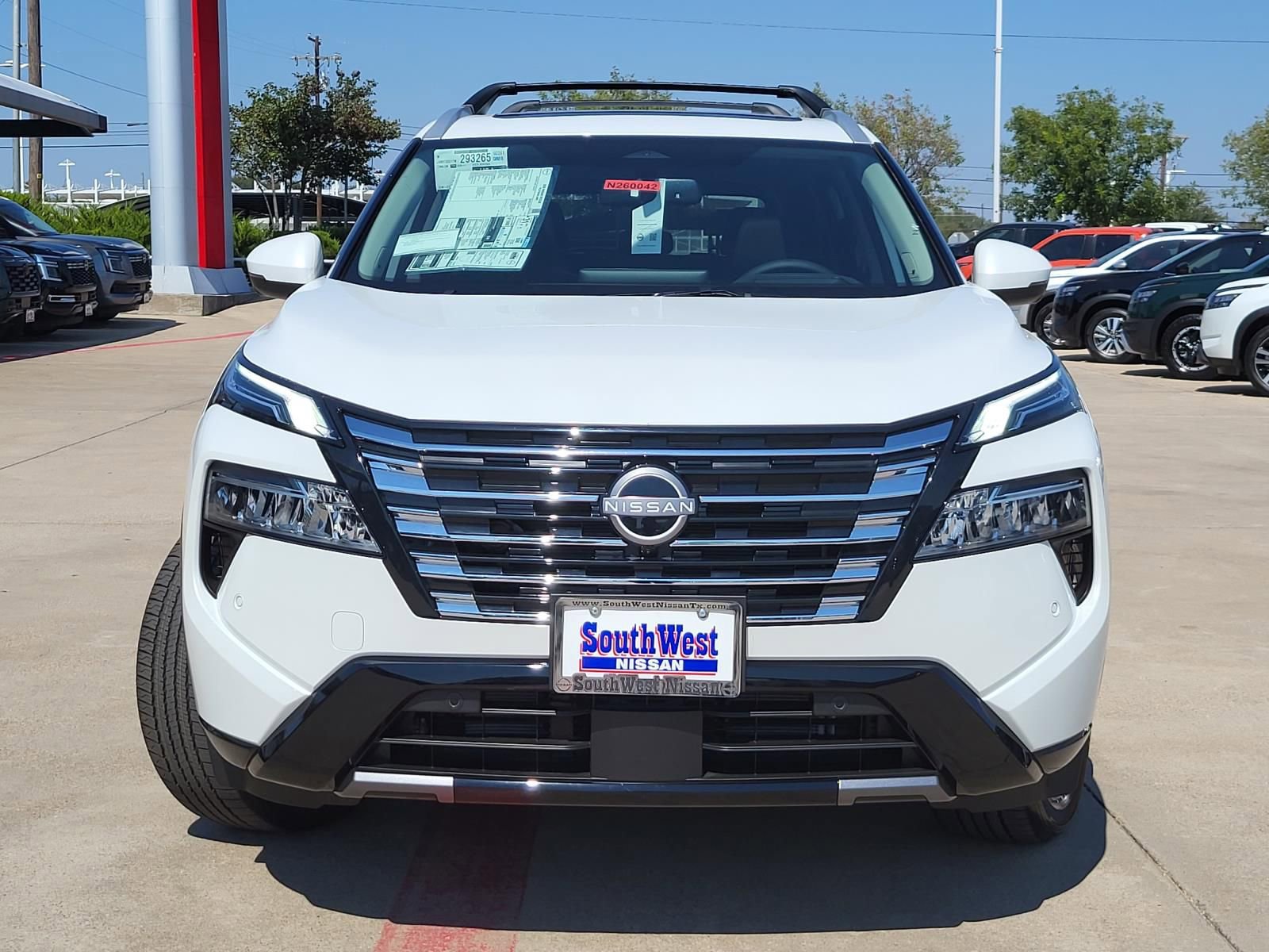 New 2026 Nissan Rogue Platinum image 9