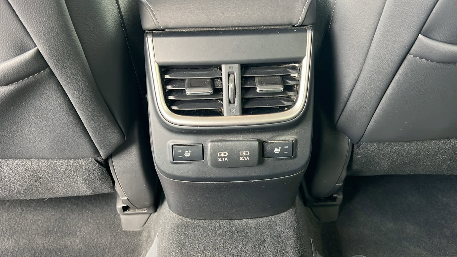 Used 2022 Subaru Outback Limited image 25