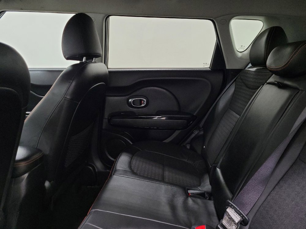 Used 2019 Kia Soul ! FWD image 18