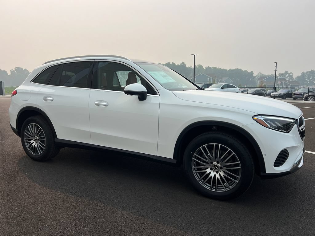 New 2026 Mercedes-Benz GLC 300 4MATIC image 2