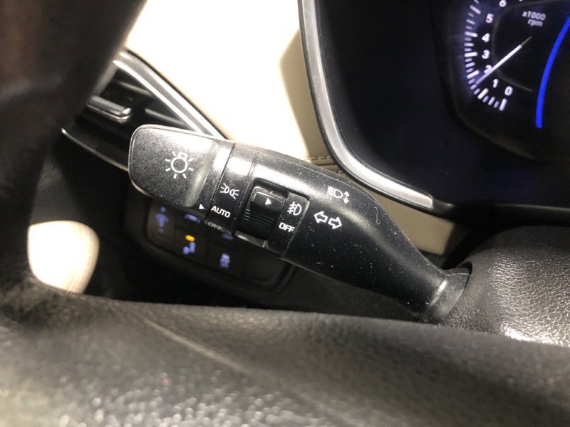 Used 2019 Hyundai Santa Fe SEL image 21