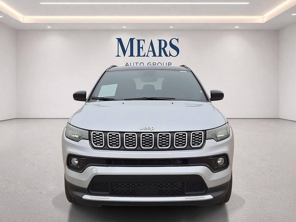 Used 2025 Jeep Compass Limited AWD/4WD image 8