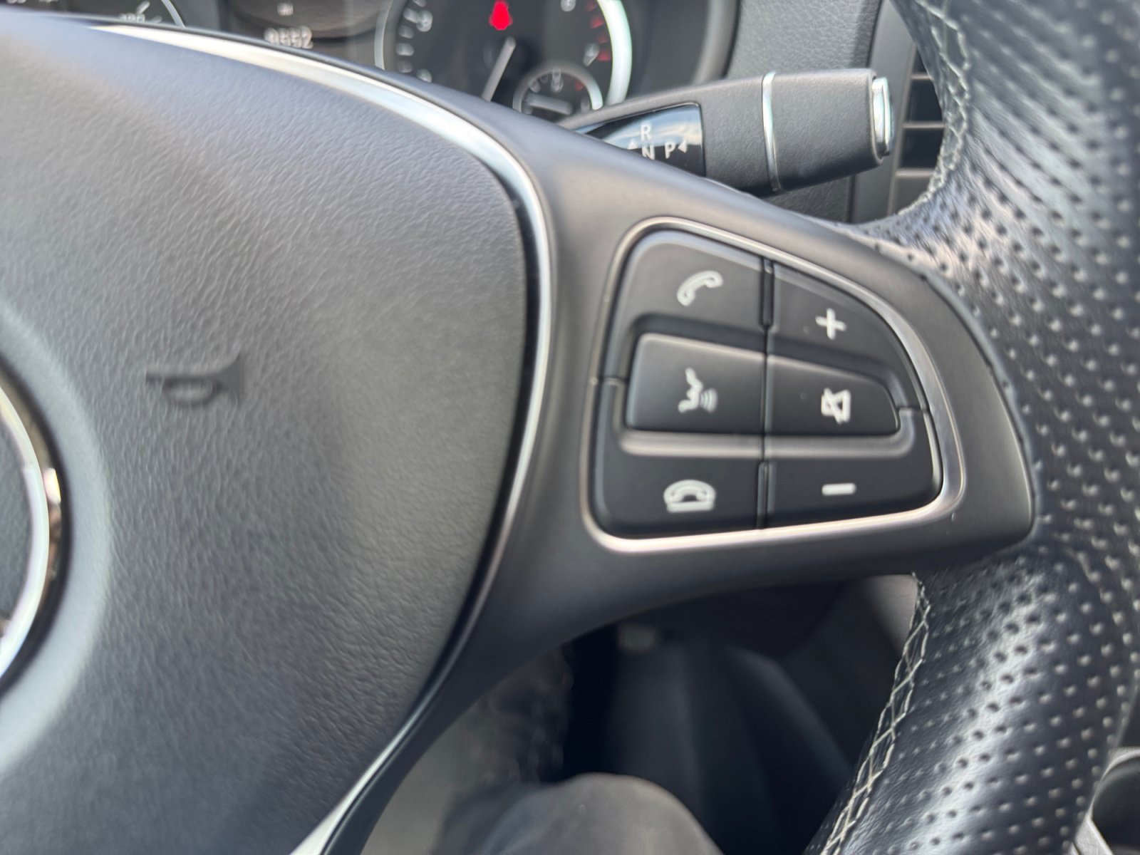 Used 2023 Mercedes-Benz Metris Passenger image 27