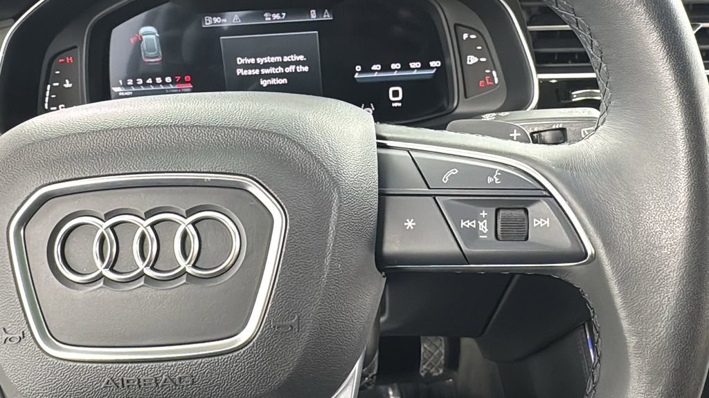 Used 2023 Audi Q8 Prestige image 24