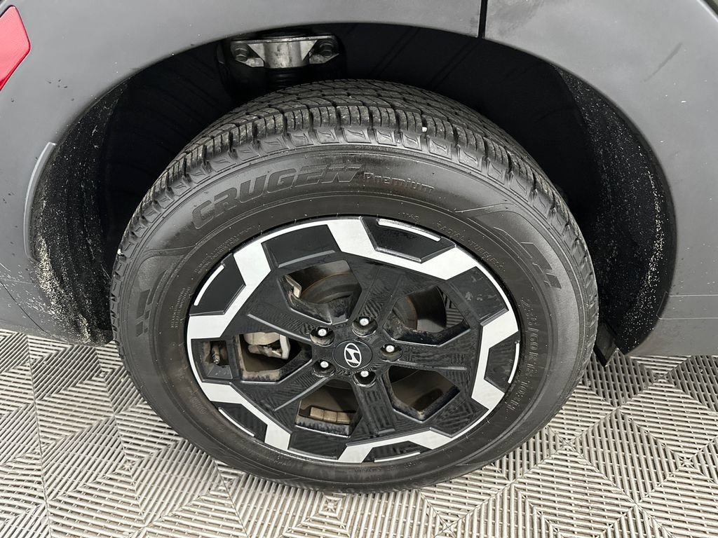 Used 2024 Hyundai Santa Fe SEL FWD image 18
