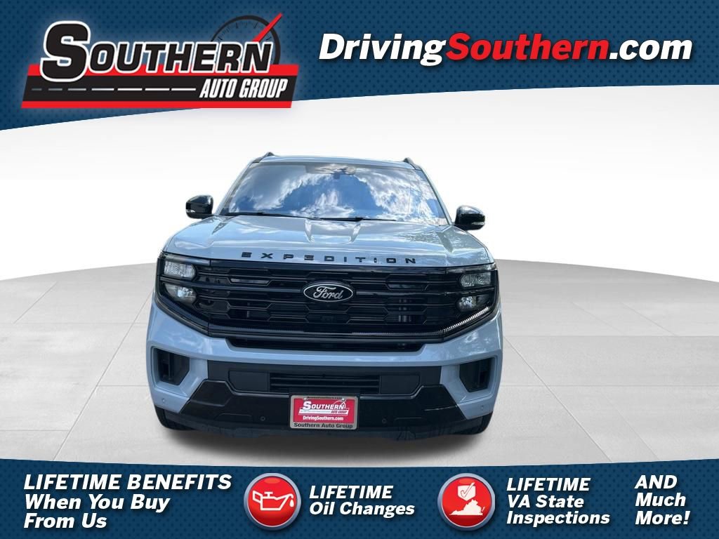Used 2025 Ford Expedition Max Platinum w/ Stealth Performance Package AWD/4WD image 1