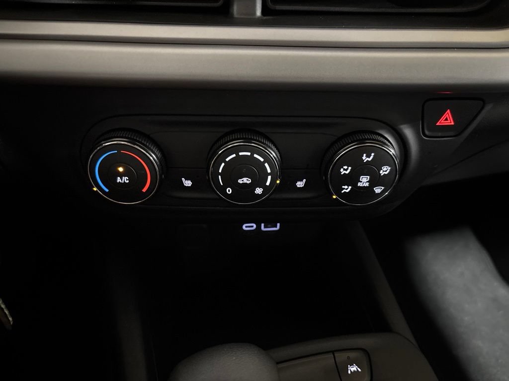 Used 2024 Chevrolet Trax RS w/ Driver Confidence Package FWD image 18