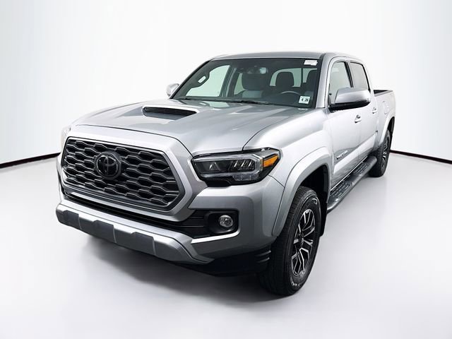 Used 2023 Toyota Tacoma TRD Sport image 3