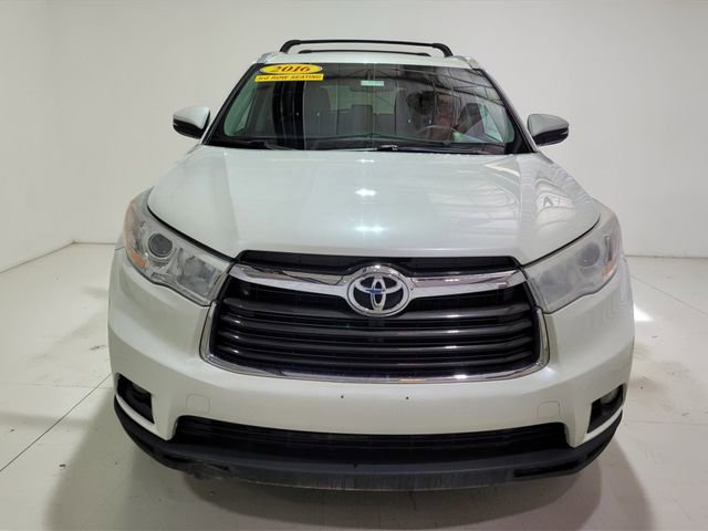 Used 2016 Toyota Highlander XLE image 11