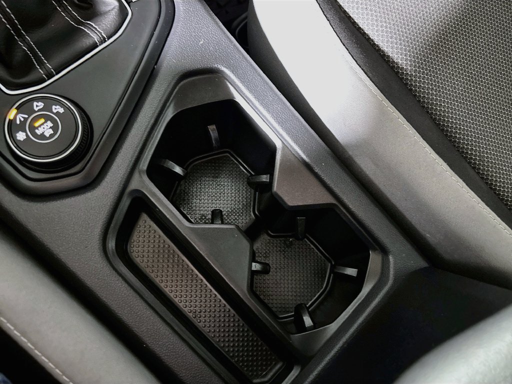 Certified 2022 Volkswagen Taos S AWD/4WD image 16