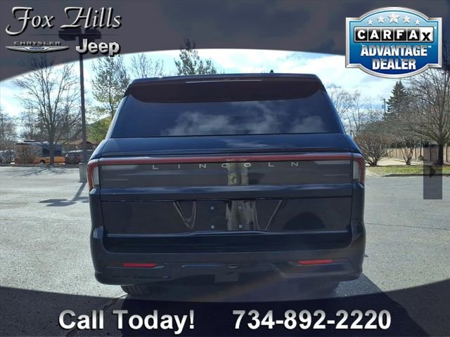 Used 2025 Lincoln Navigator L Reserve image 7