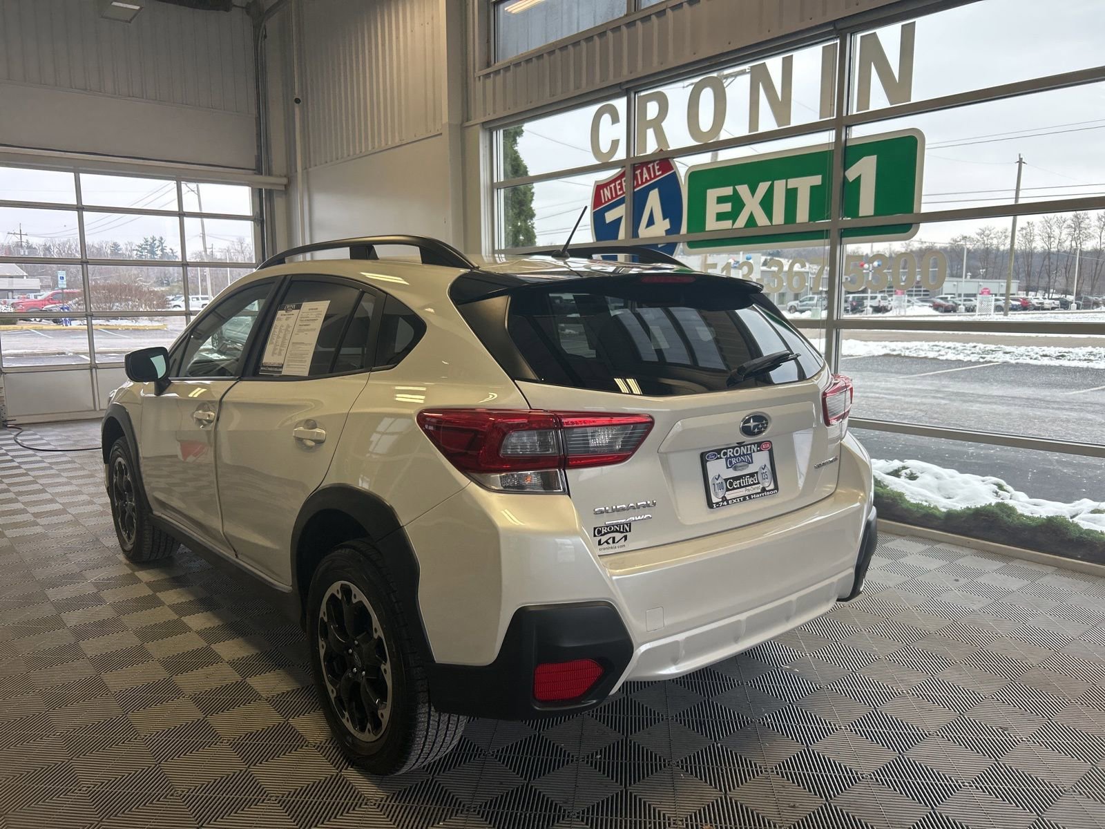 Used 2023 Subaru Crosstrek 2.0i image 4