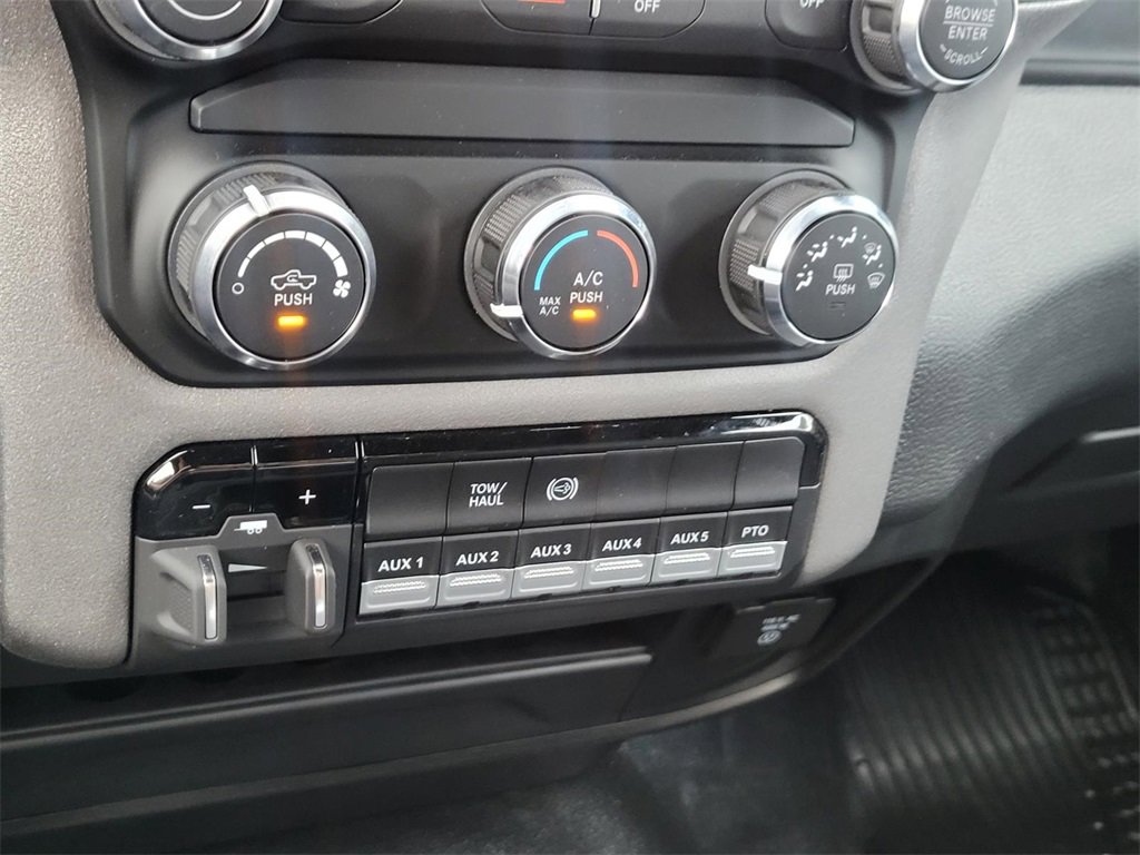 New 2024 RAM 5500 Tradesman image 19