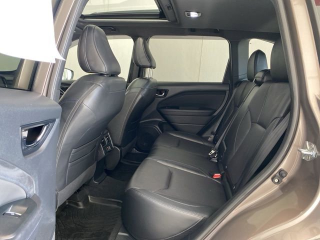Certified 2025 Subaru Forester Limited image 13