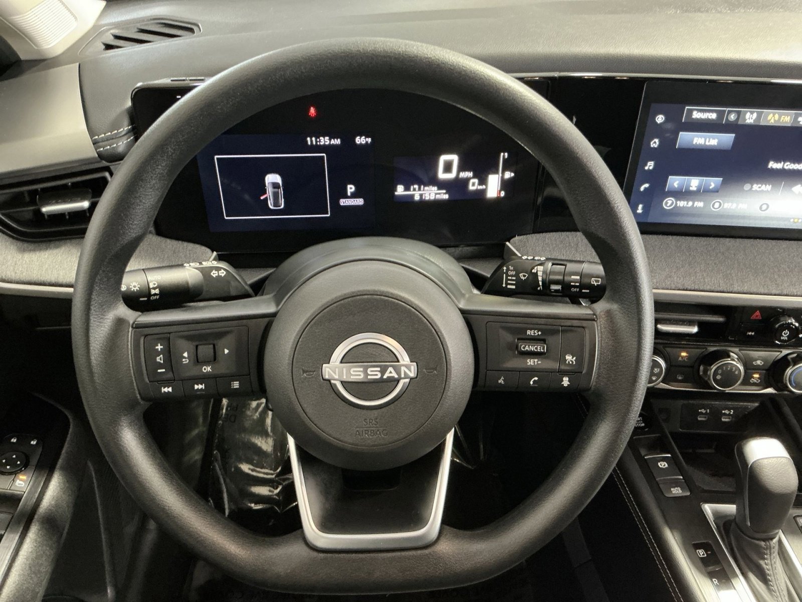 Used 2025 Nissan Kicks SV image 24