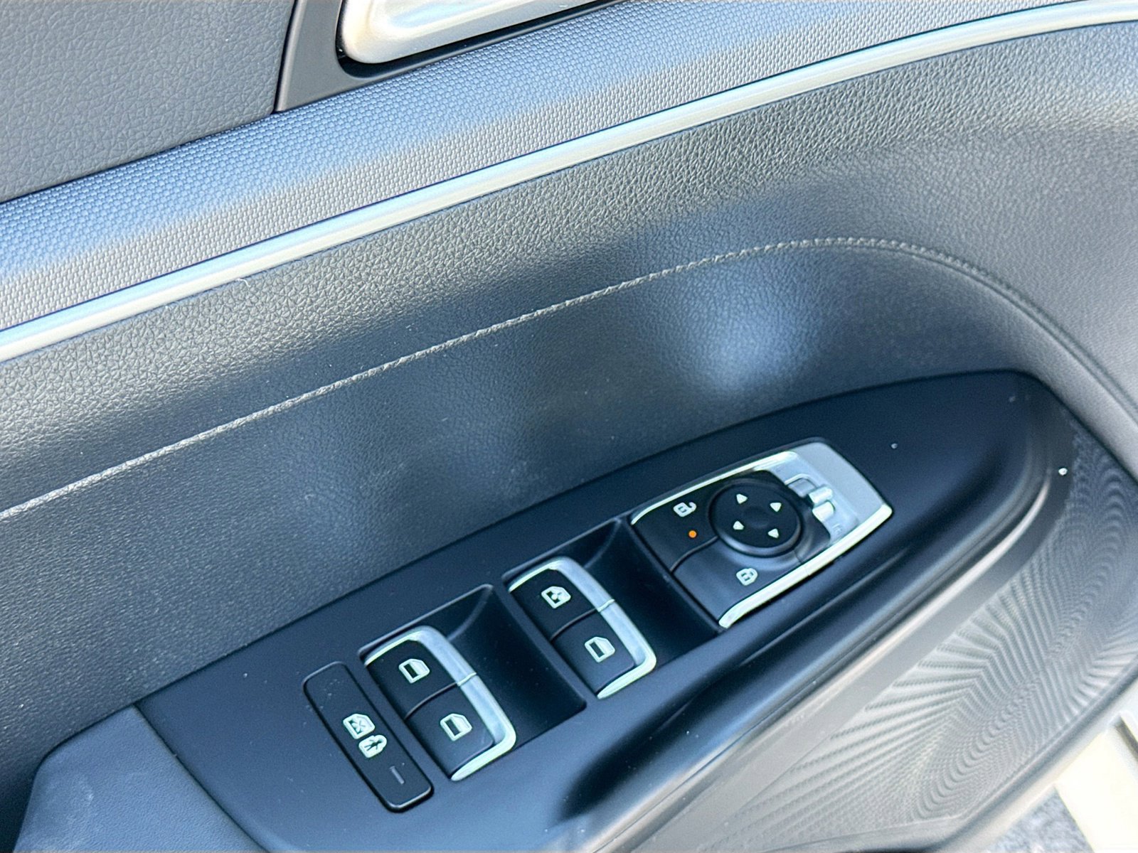 New 2026 Kia K5 LXS image 7