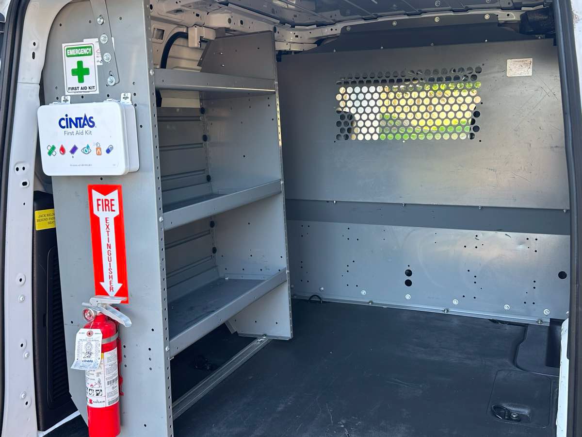 Used 2018 Ford Transit Connect XL FWD image 11
