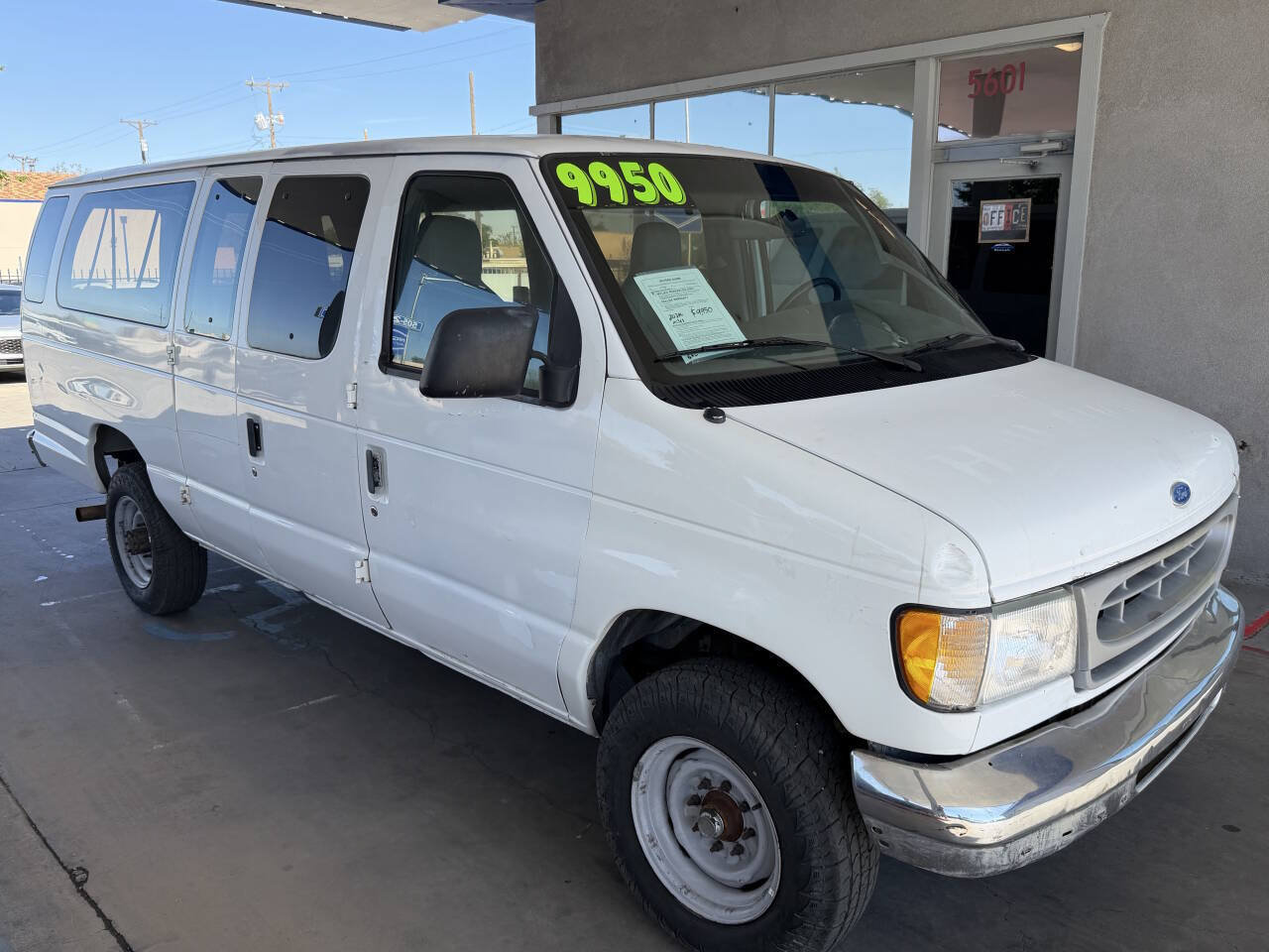 Used 1997 Ford E-350 and Econoline 350 XL RWD image 2