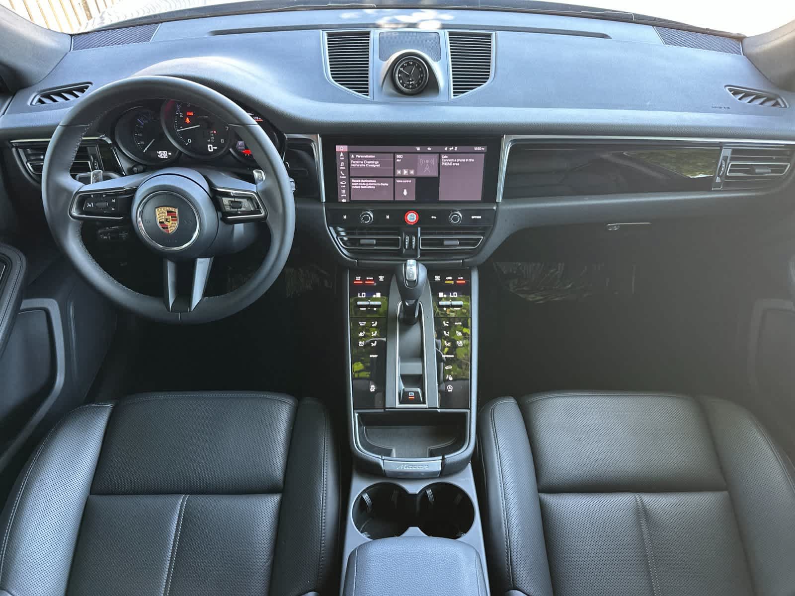 Used 2026 Porsche Macan AWD/4WD image 6