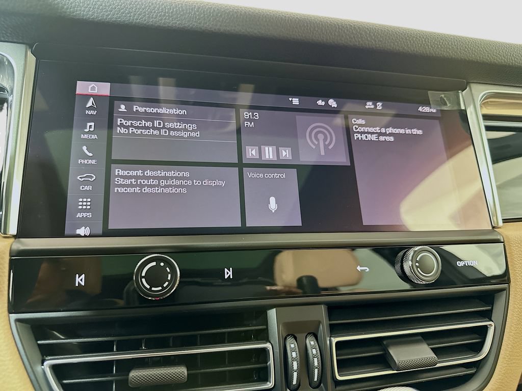 New 2026 Porsche Macan AWD/4WD image 15