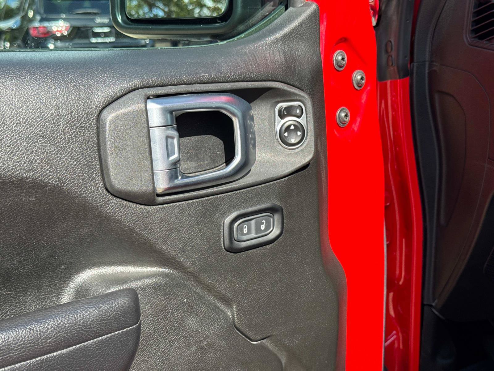 Used 2024 Jeep Wrangler Unlimited Sport AWD/4WD image 17