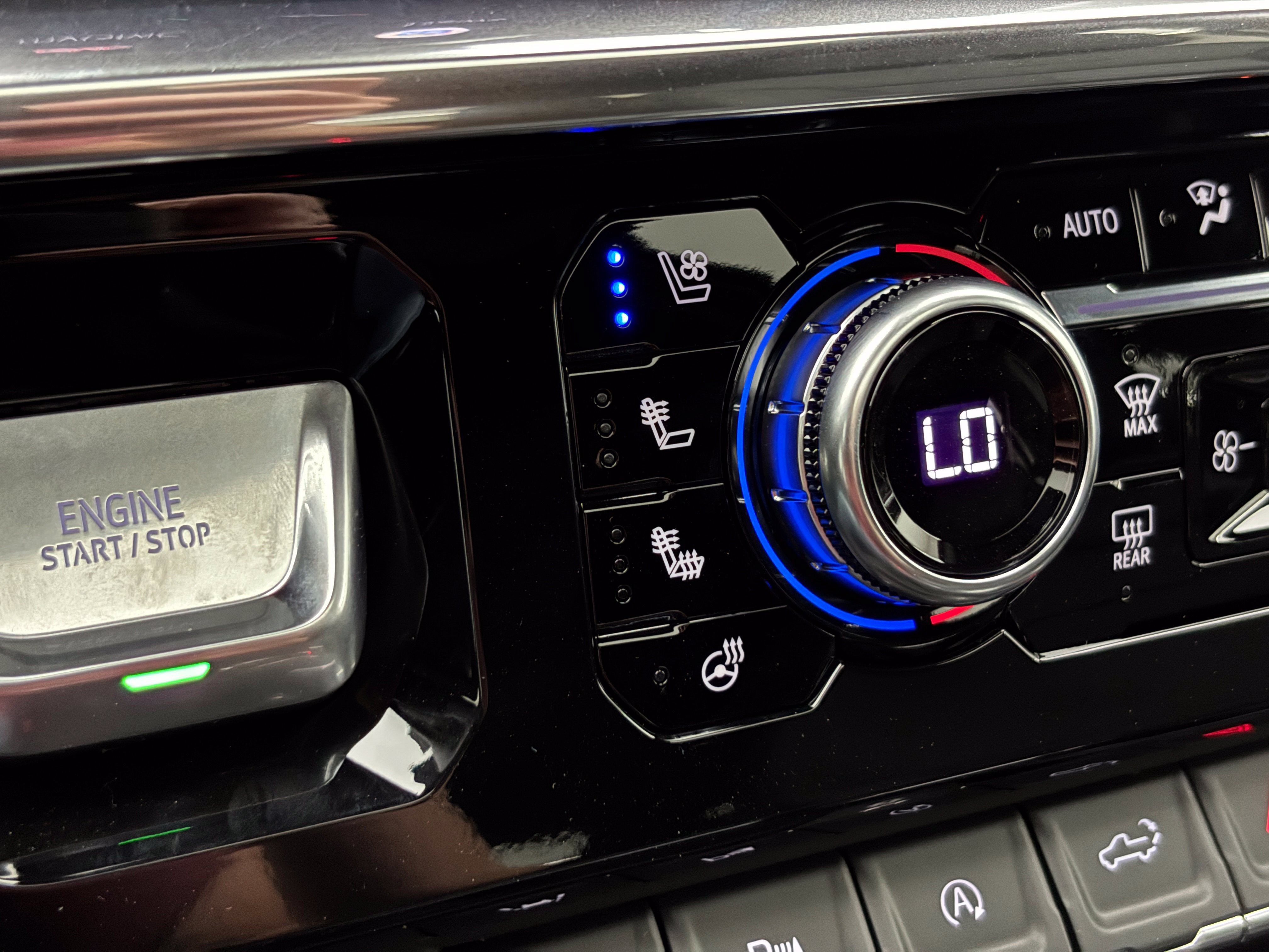 New 2026 GMC Sierra 1500 Denali AWD/4WD image 7