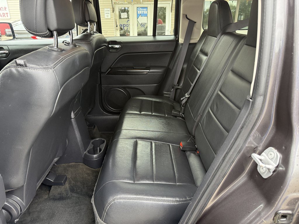 Used 2017 Jeep Patriot High Altitude AWD/4WD image 14
